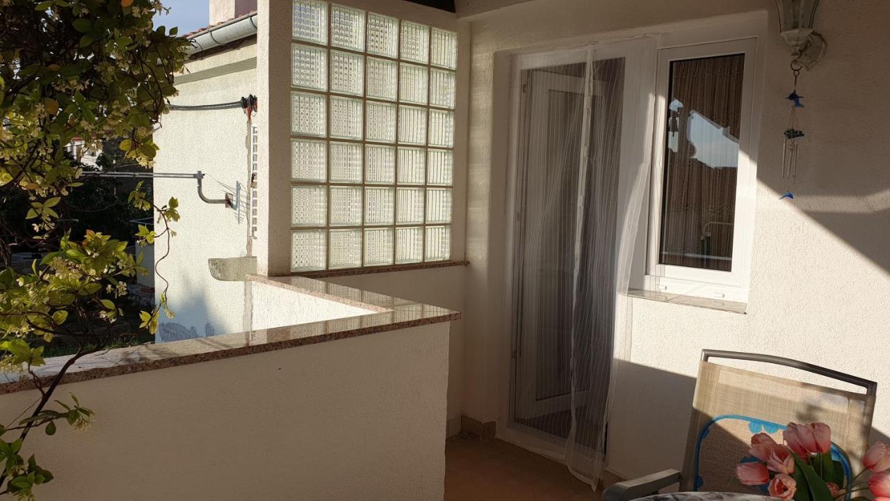 Apartman Dinka Punat Exterior photo